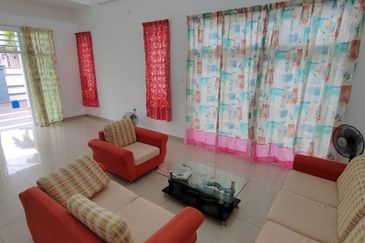 Taman Yayasan Segamat Semi D 