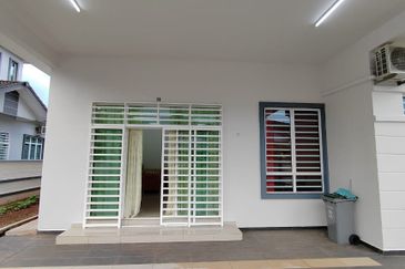 Taman Yayasan Segamat Semi D 