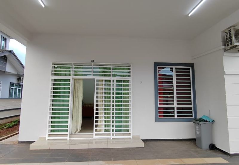 Taman Yayasan Segamat Semi D 