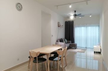 Meridin Bayvue Apartment