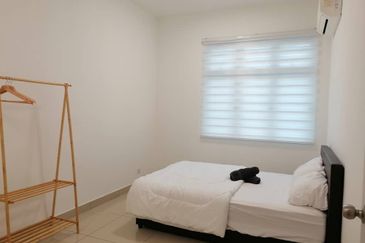 Meridin Bayvue Apartment