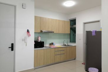 Meridin Bayvue Apartment