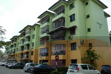 Lily & Jasmine Apartment