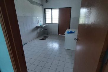 Lily & Jasmine Apartment