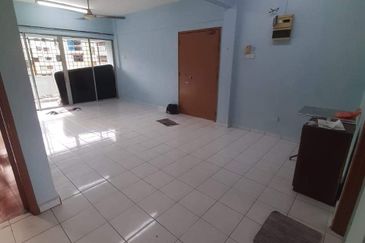 Lily & Jasmine Apartment