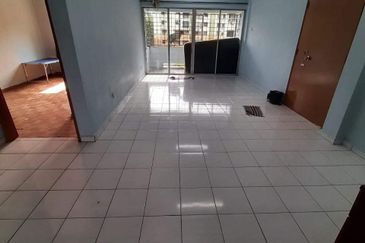 Lily & Jasmine Apartment