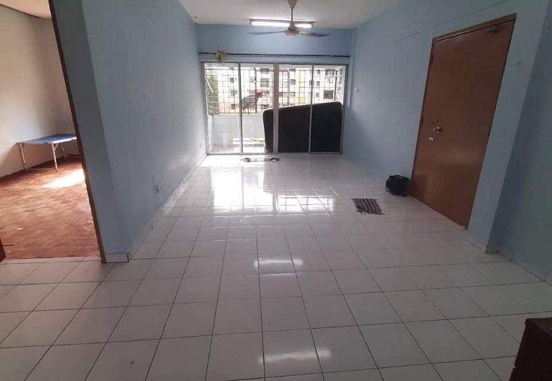 Lily & Jasmine Apartment