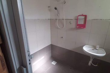 Lily & Jasmine Apartment