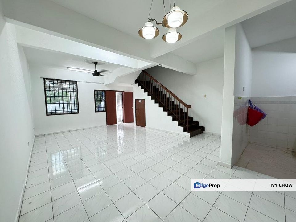 Taman Bukit Tiram , Johor, Ulu Tiram