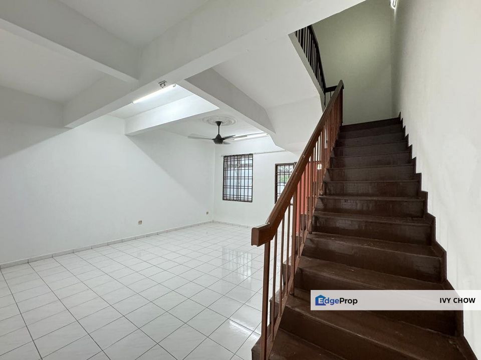 Taman Bukit Tiram , Johor, Ulu Tiram