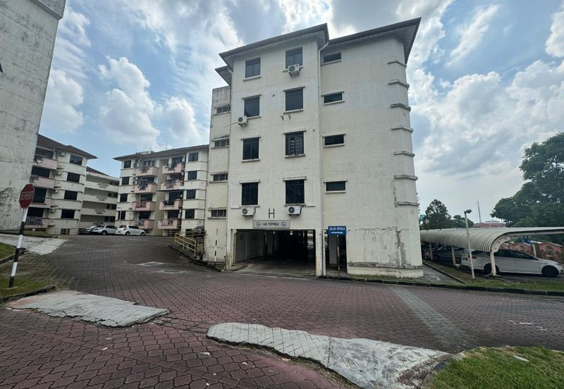 Skudai Villa