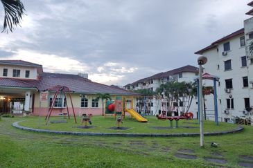 Skudai Villa