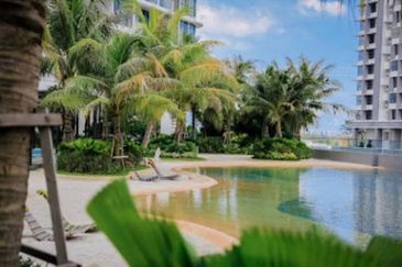 The M @ Medini Macrolink