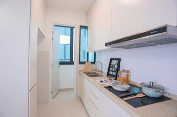 The M @ Medini Macrolink