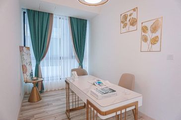 The M @ Medini Macrolink