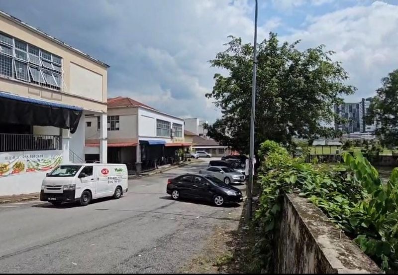 LAND FOR RENT – Desa Cahaya, Cheras  Strategic Location Near SJK (C) Connaught 2