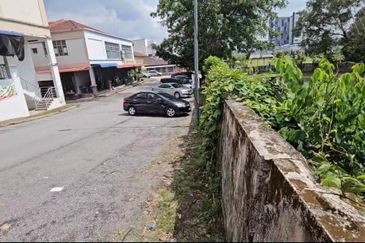 LAND FOR RENT – Desa Cahaya, Cheras  Strategic Location Near SJK (C) Connaught 2