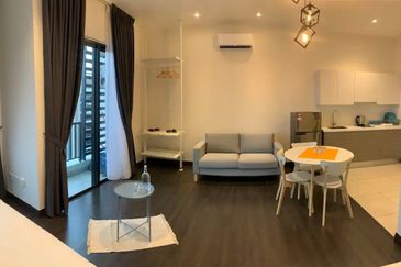 28 Boulevard (28 BLVD)