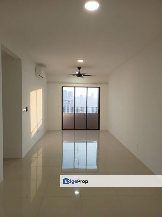 Partly Furnished 3 Room - 1000sf, Kuala Lumpur, Sentul