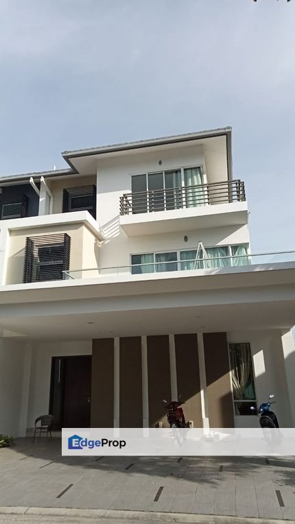  Isola Villa @ 2.5 Sty Senibong Cove Semi-D Permas Jaya 12 Mins VIA EDL, Johor, Masai