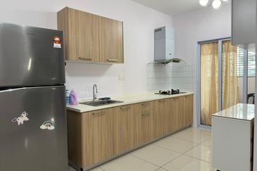 Aurora Residence @ Lake Side City