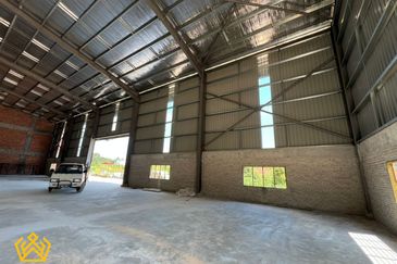 Detached Factry @ Batang Kali for rent!