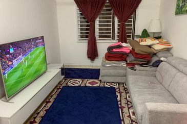 De Bayu Apartment @ Setia Alam