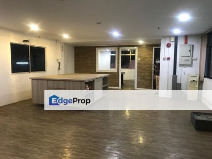 Facing main road detached factory/ warehouse @ Banting  for rent!, Selangor, Banting
