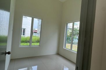 Brand New bangalow @ Jalan Telok Bunut, Banting for sale