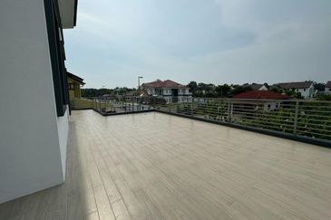 Brand New bangalow @ Jalan Telok Bunut, Banting for sale