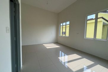 Brand New bangalow @ Jalan Telok Bunut, Banting for sale