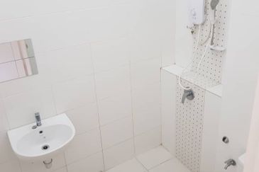 Cradleton @ Eco Majestic