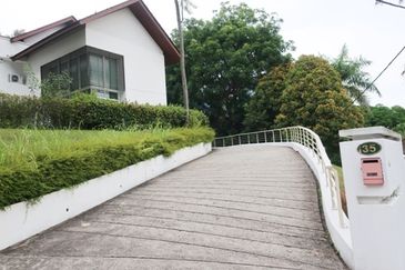 IOI Beverly Row @ IOI Resort City