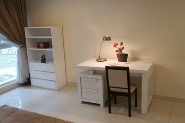 IOI Beverly Row @ IOI Resort City