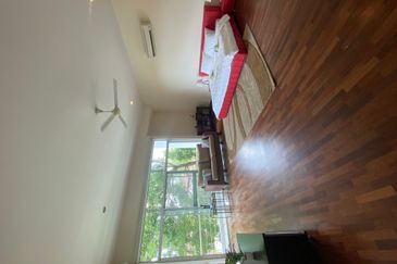 IOI Beverly Row @ IOI Resort City