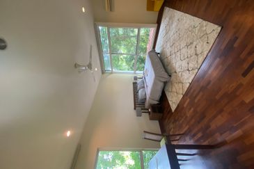 IOI Beverly Row @ IOI Resort City