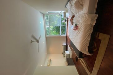 IOI Beverly Row @ IOI Resort City