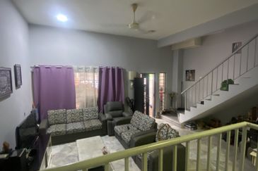 SL7, Bandar Sungai Long