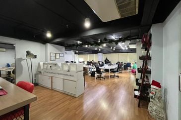 The Northpoint @ Mid Valley City Office