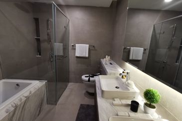 Aria Luxury Residence