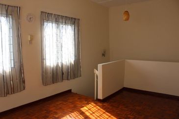 Jalan Kenari, Bandar Puchong Jaya