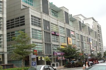 Jalan Kenari, Bandar Puchong Jaya