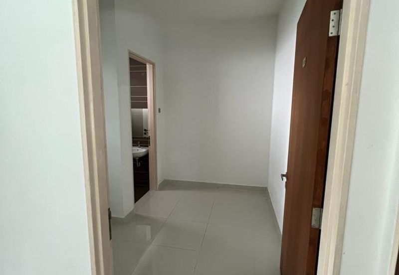 Akira @ 16 Sierra (Sierra 9)