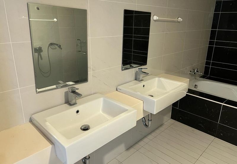 Akira @ 16 Sierra (Sierra 9)