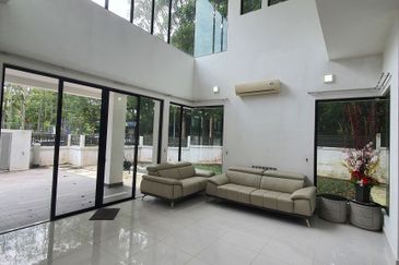 Akira @ 16 Sierra (Sierra 9)