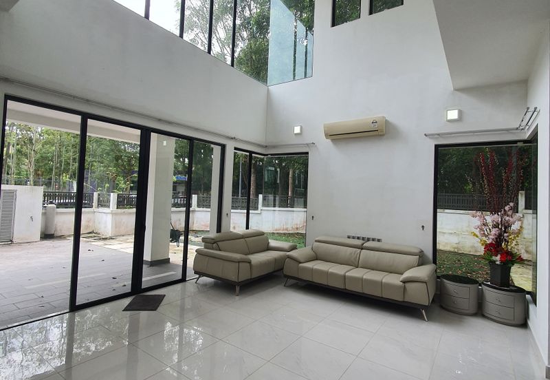 Akira @ 16 Sierra (Sierra 9)