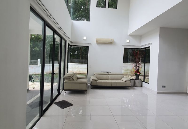 Akira @ 16 Sierra (Sierra 9)