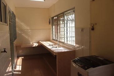 Jalan Kenari, Bandar Puchong Jaya