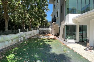 Akira @ 16 Sierra (Sierra 9)