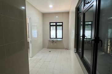 Akira @ 16 Sierra (Sierra 9)